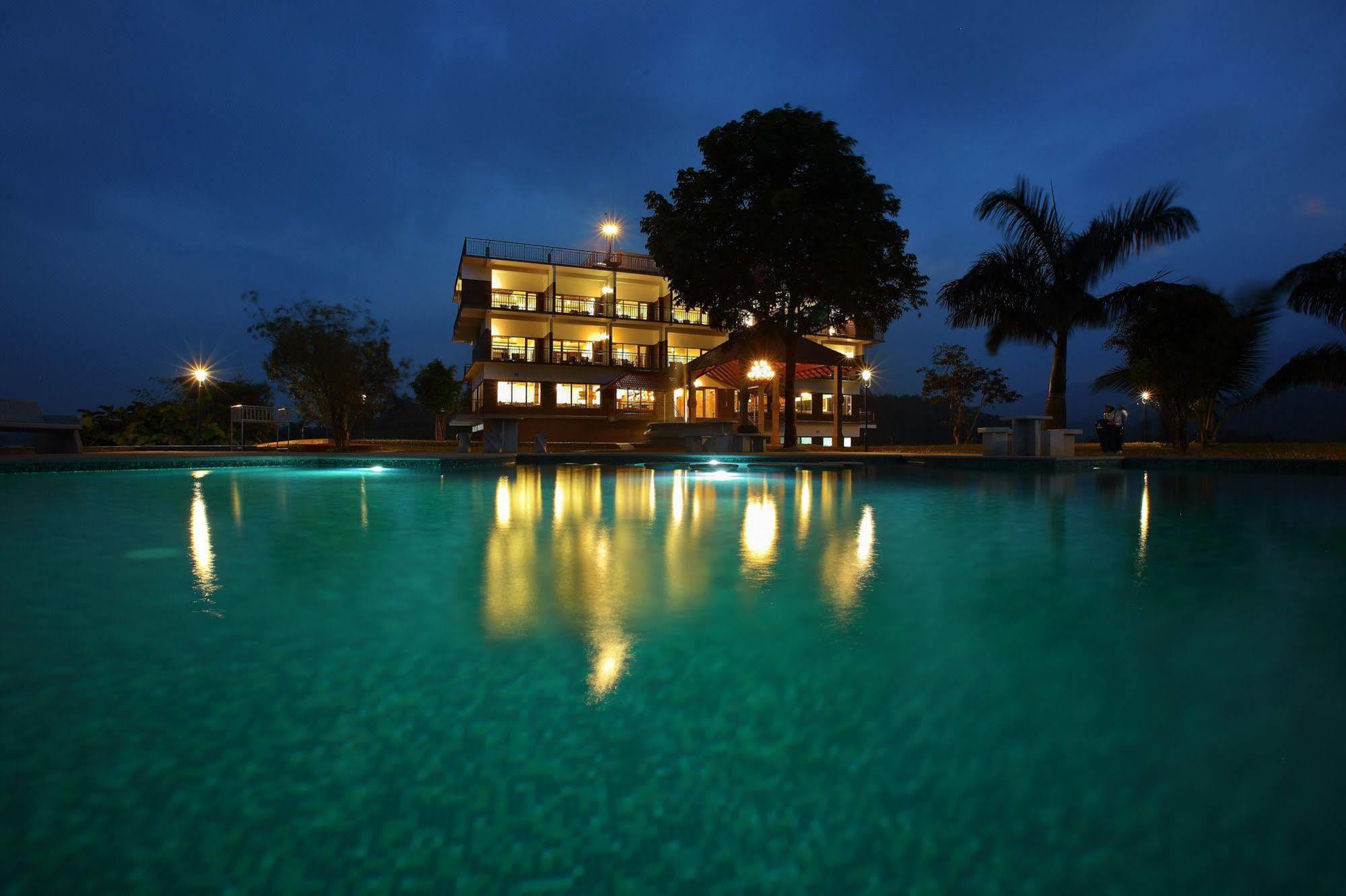 Arayal Resort-A Unit Of Sharoy Resort Tariyod Eksteriør billede